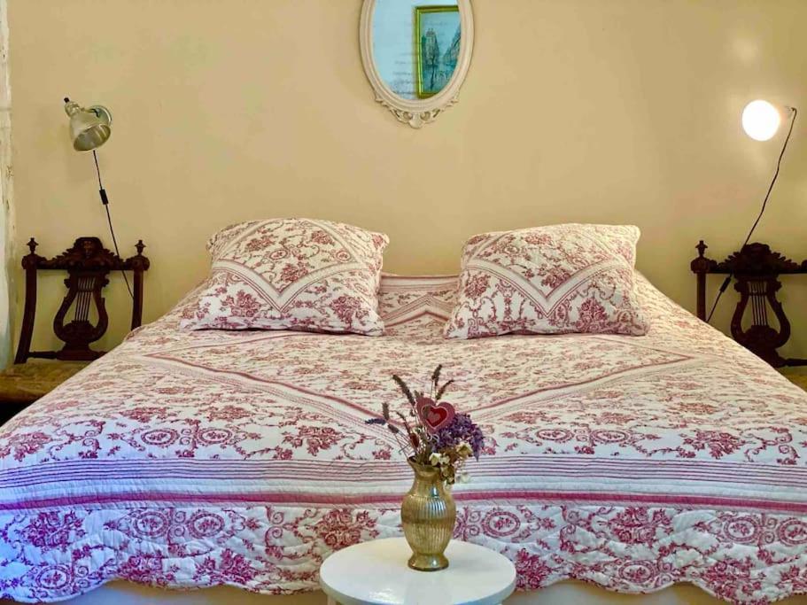 Charming Romantic Tower In Chateau Estate Ocquerre Luaran gambar